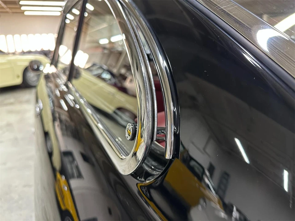 1967 Ferrari 330 GT 2+2 - Image 9 of 31