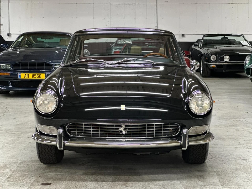 1967 Ferrari 330 GT 2+2 - Image 2 of 31