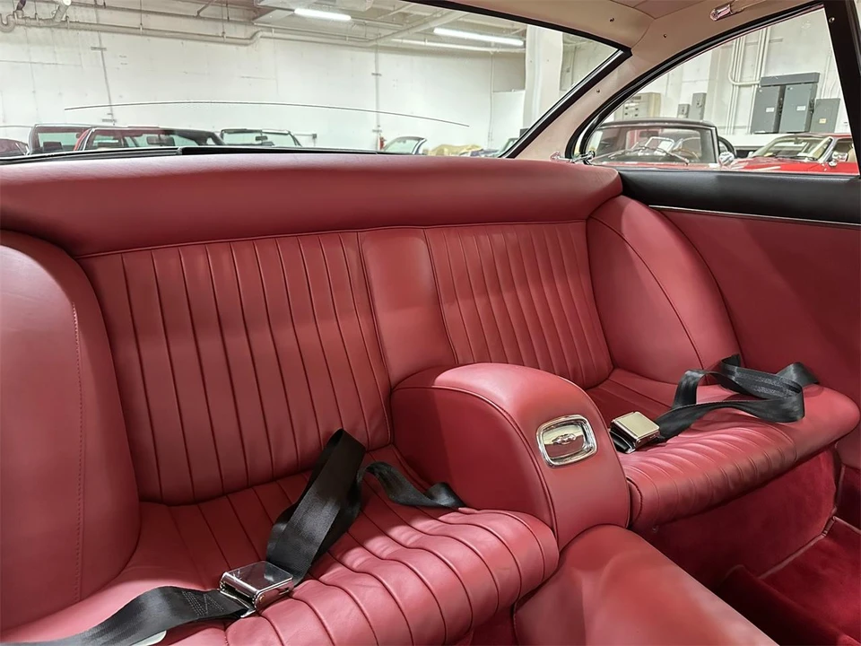 1967 Ferrari 330 GT 2+2 - Image 28 of 31