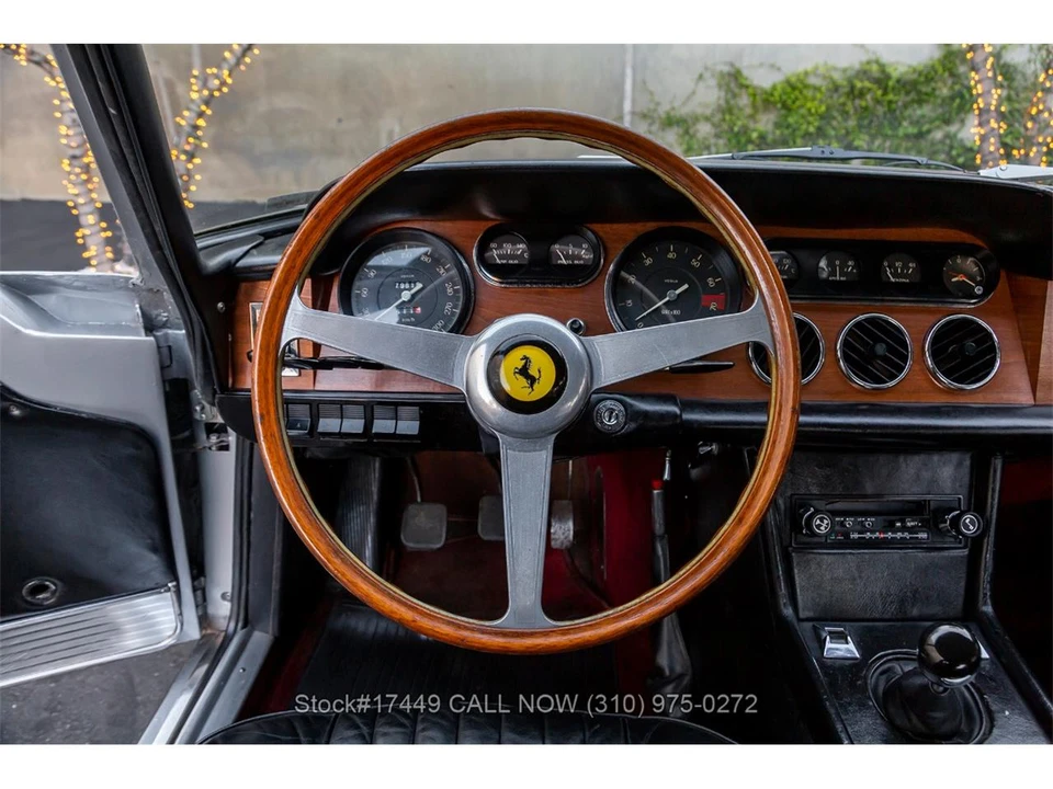 1967 Ferrari 330 GT 2+2 - Image 18 of 31