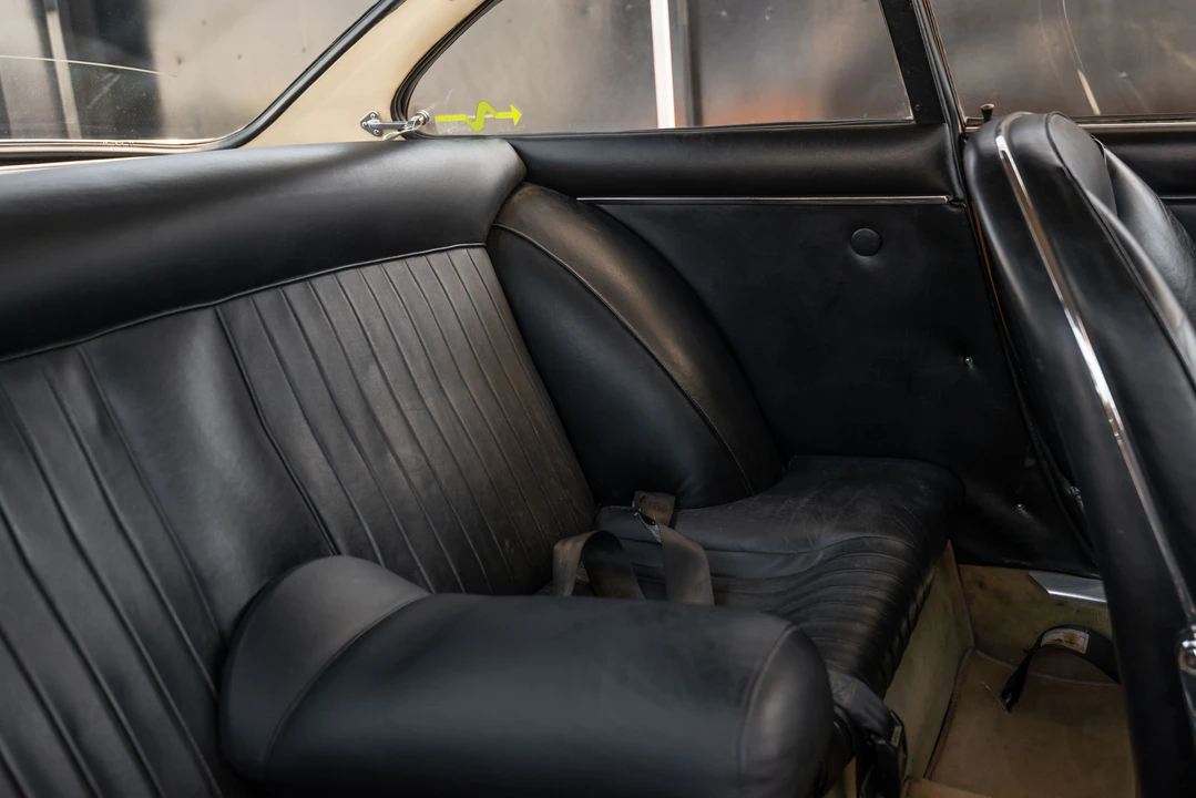 1967 Ferrari 330 GT 2+2 - Image 31 of 31