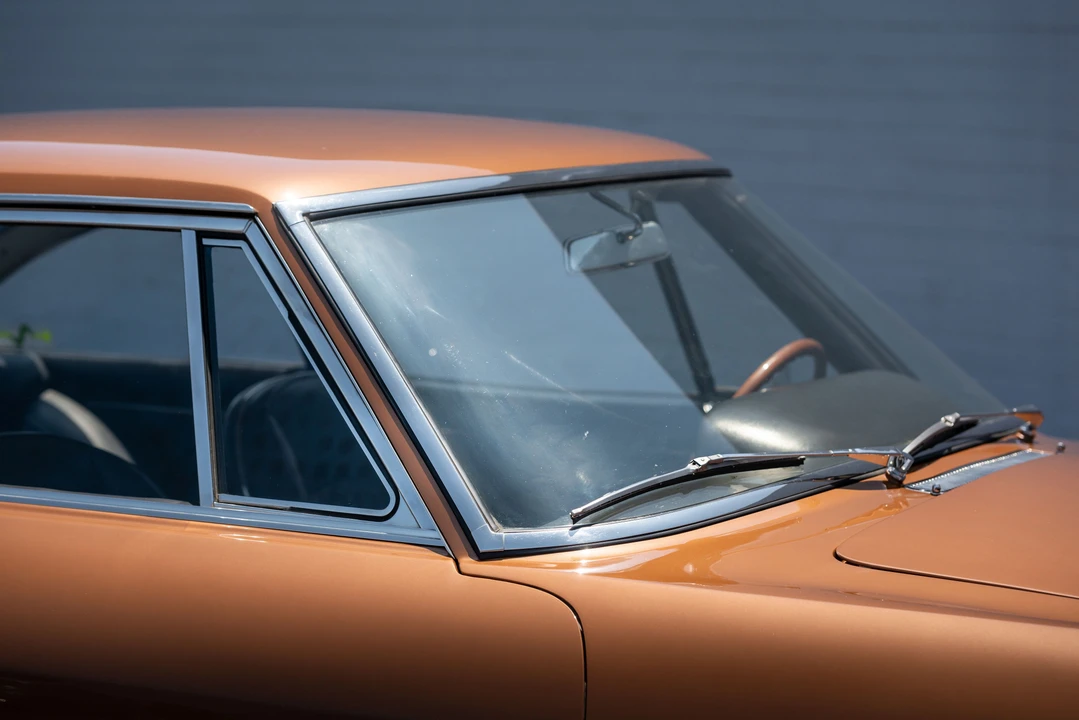 1967 Ferrari 330 GT 2+2 - Image 15 of 31