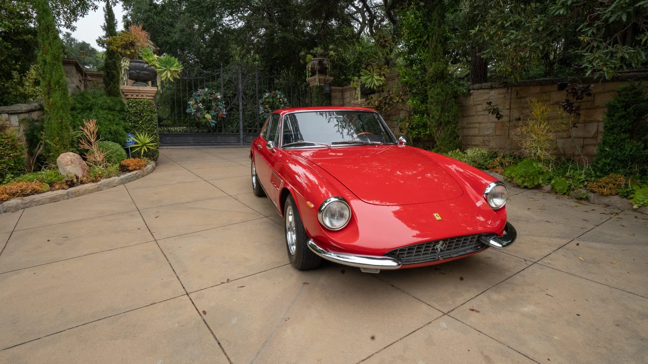 1967 Ferrari 330 GTC & GTS - Image 4 of 31