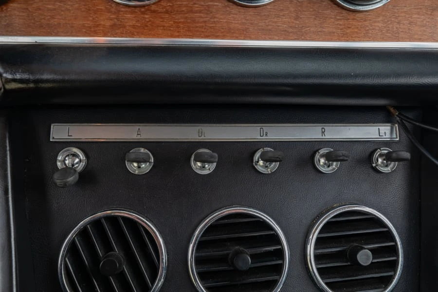 1967 Ferrari 330 GTC & GTS - Image 30 of 31