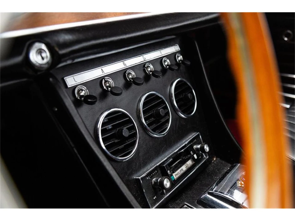 1967 Ferrari 330 GTC & GTS - Image 16 of 31