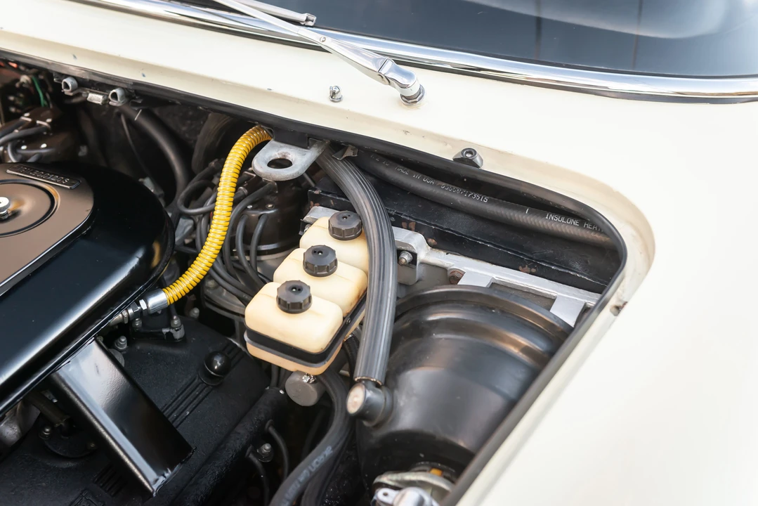 1967 Ferrari 330 GTC & GTS - Image 10 of 31