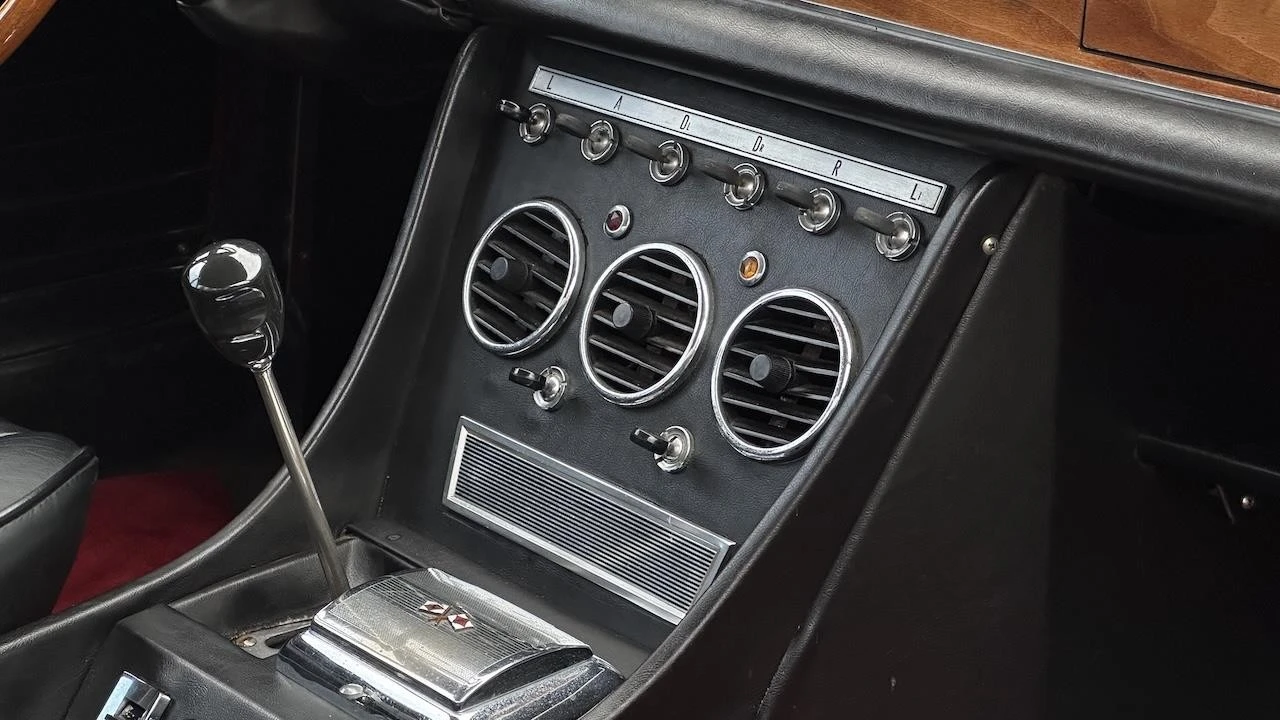 1967 Ferrari 330 GTC & GTS - Image 9 of 21