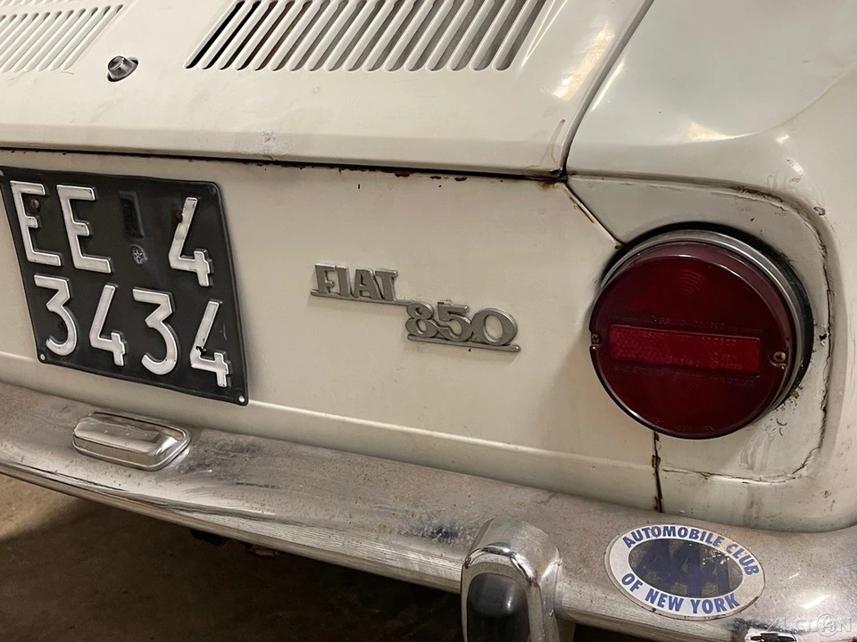 1967 Fiat 850 - Image 11 of 21