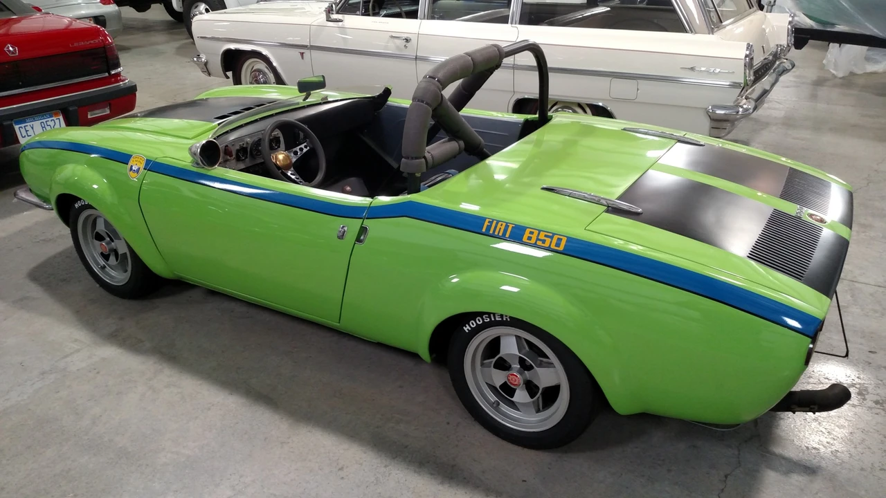1967 Fiat 850 Spider - Image 4 of 31