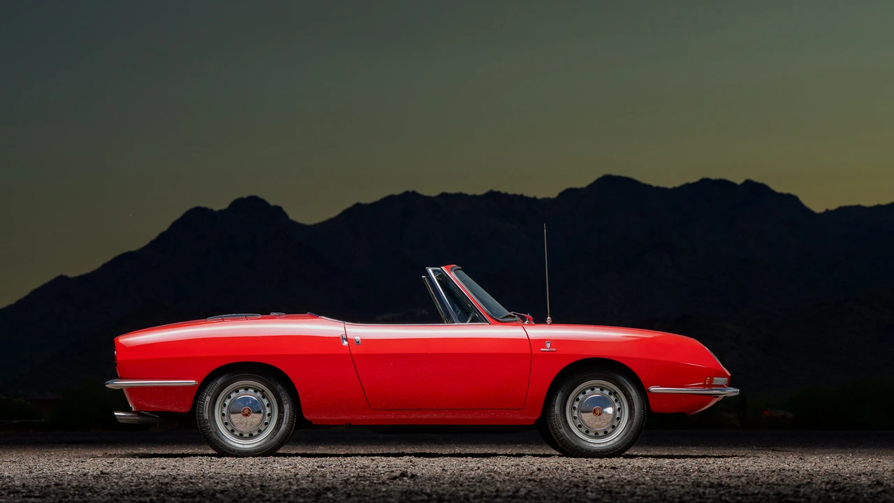 1967 Fiat 850 Spider - Image 13 of 31