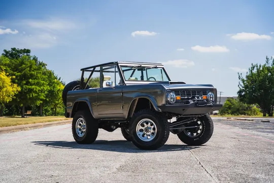 1967 Ford Bronco 5.0 Coyote Restomod