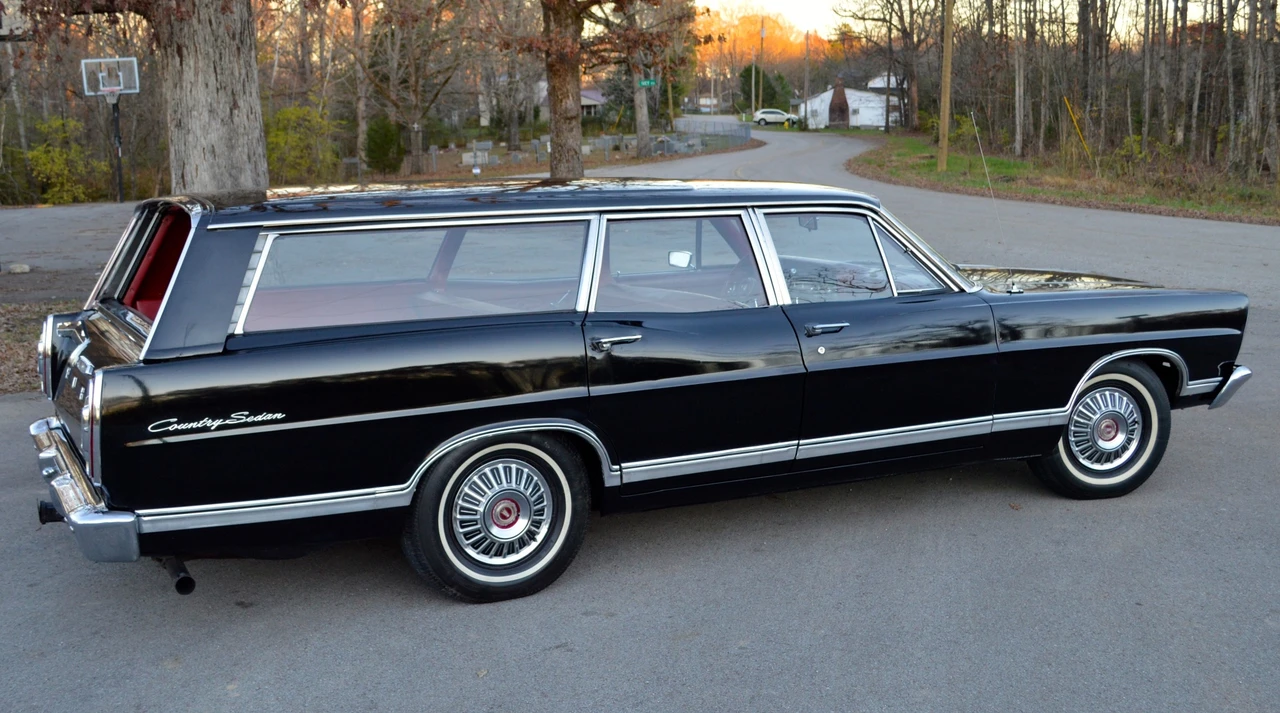 1967 Ford Country Sedan - Image 8 of 31