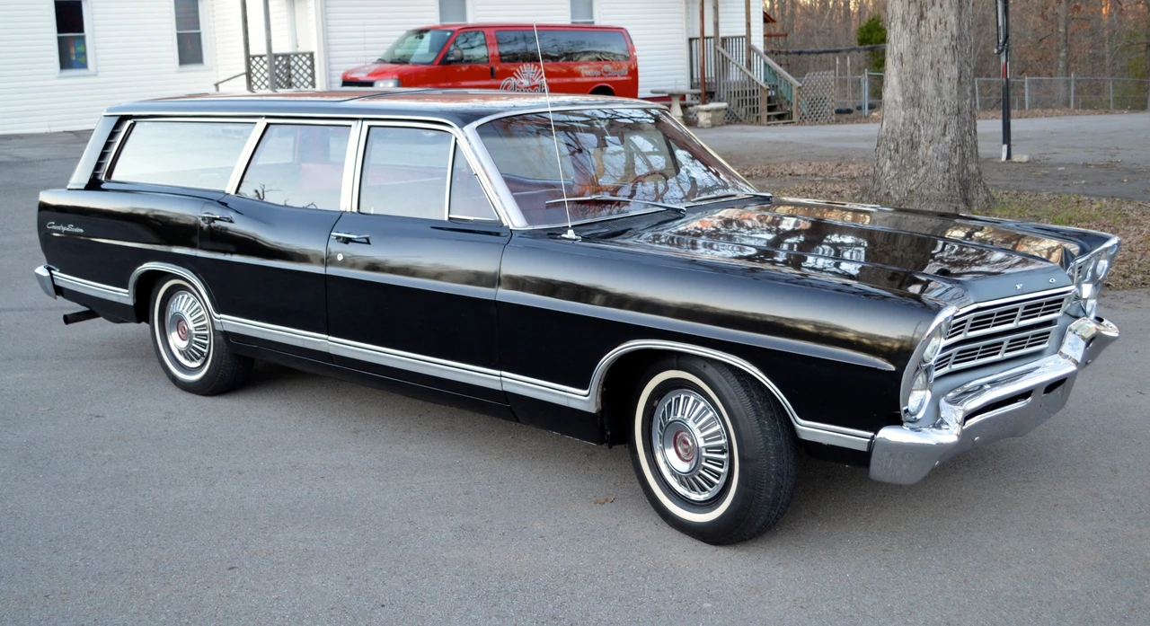 1967 Ford Country Sedan - Image 4 of 31