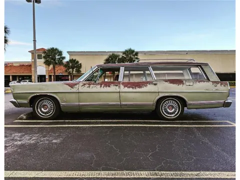 1967 Ford Country Sedan