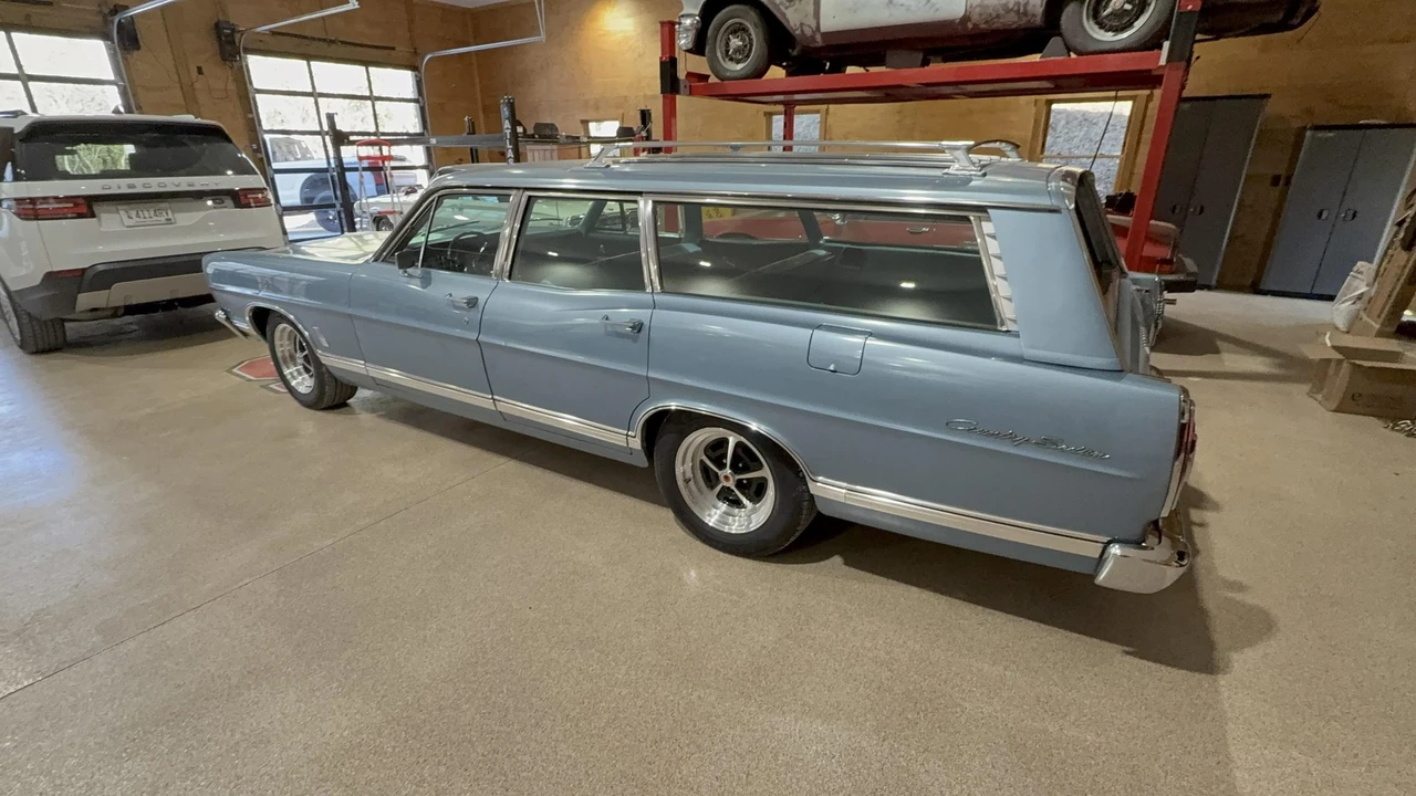 1967 Ford Country Sedan - Image 5 of 31
