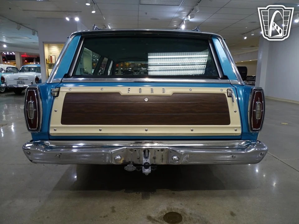 1967 Ford Country Squire - Image 13 of 21