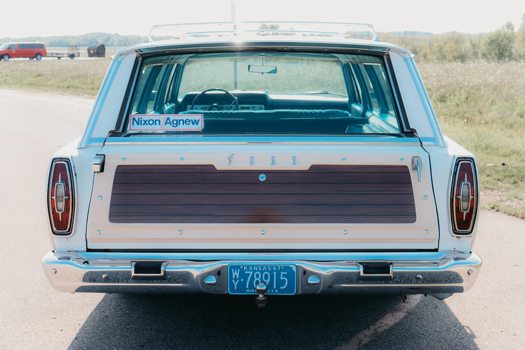1967 Ford Country Squire - Image 7 of 31
