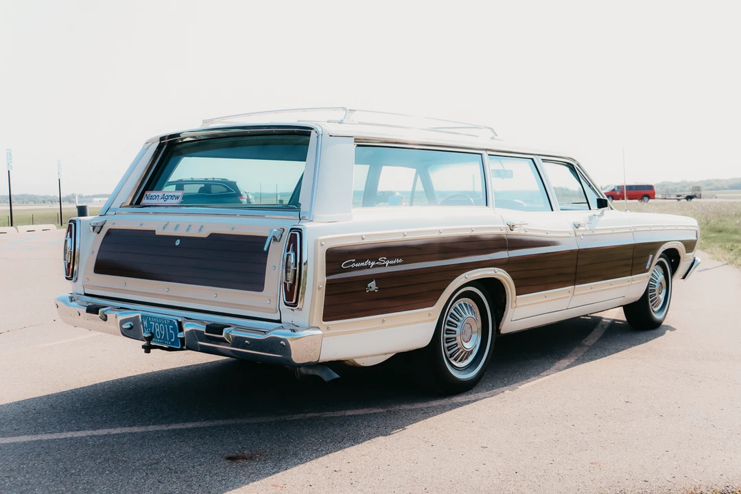 1967 Ford Country Squire - Image 8 of 31