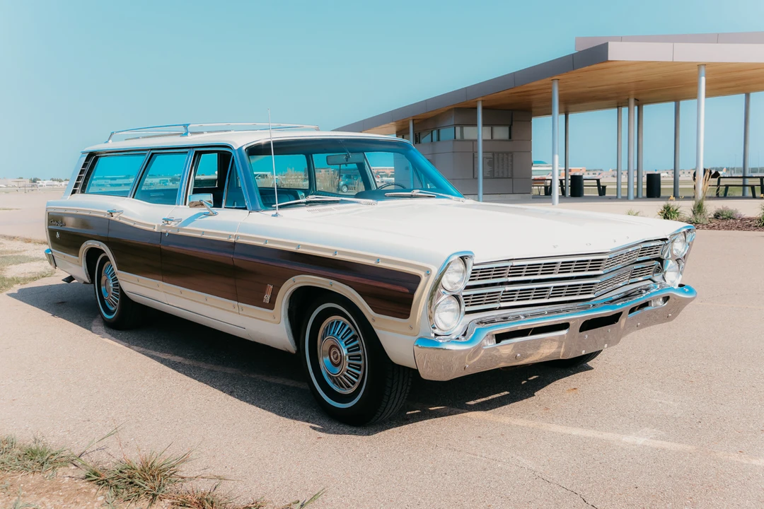 1967 Ford Country Squire - Image 2 of 31