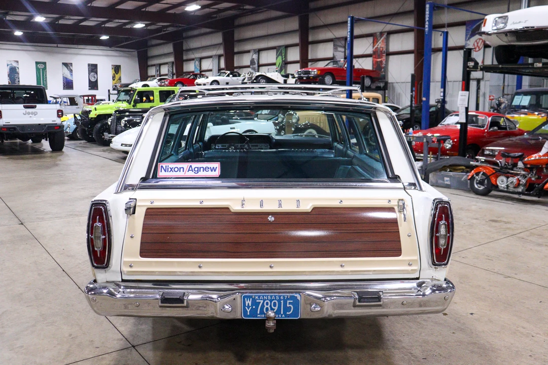 1967 Ford Country Squire - Image 17 of 31