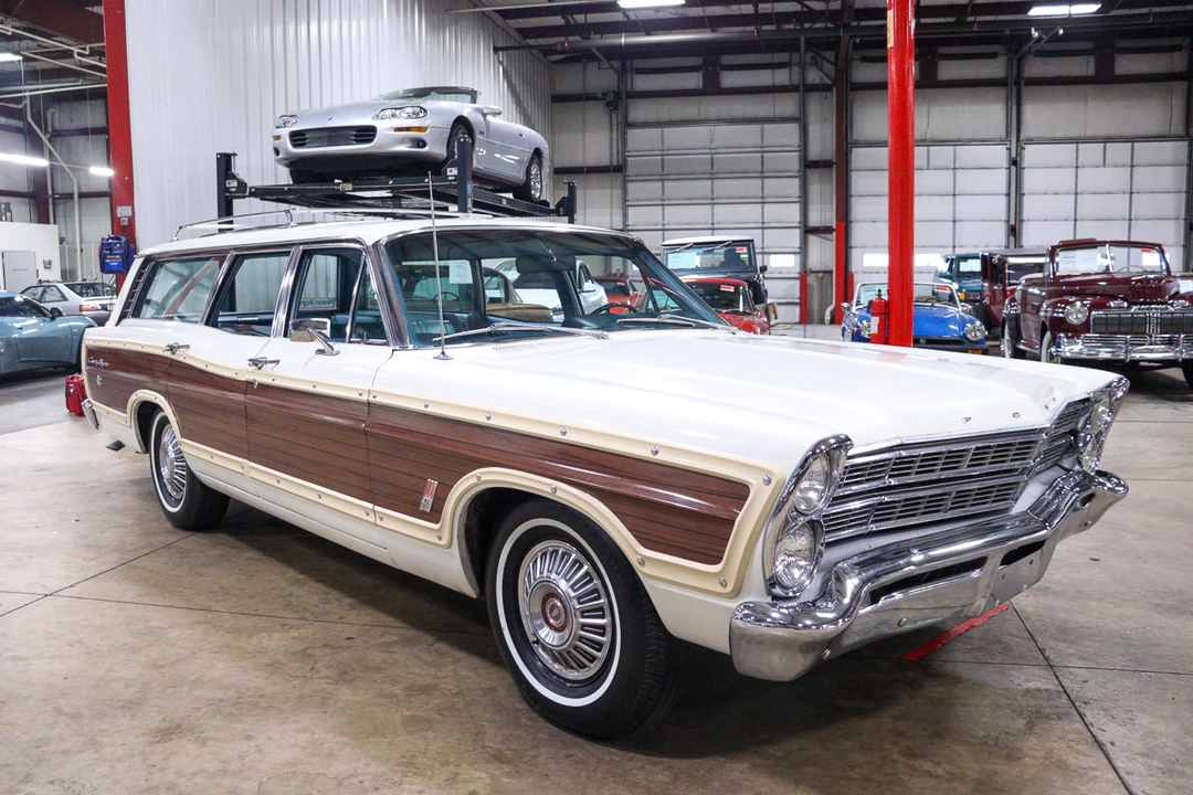 1967 Ford Country Squire - Image 12 of 31