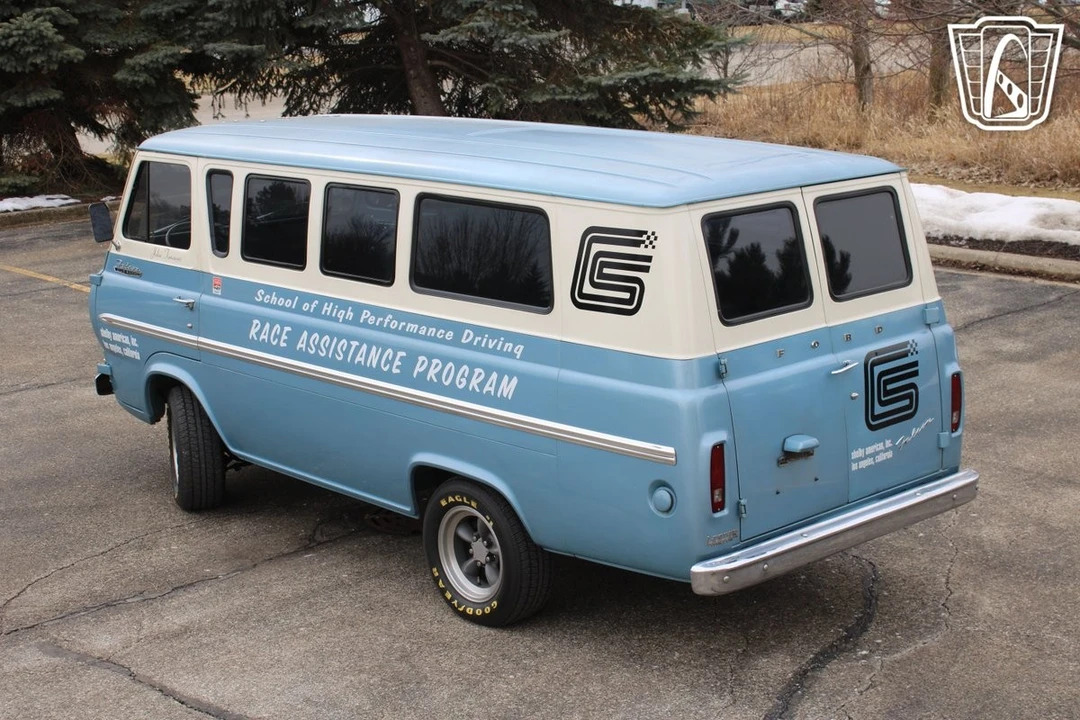 1967 Ford Econoline Van - Image 8 of 12