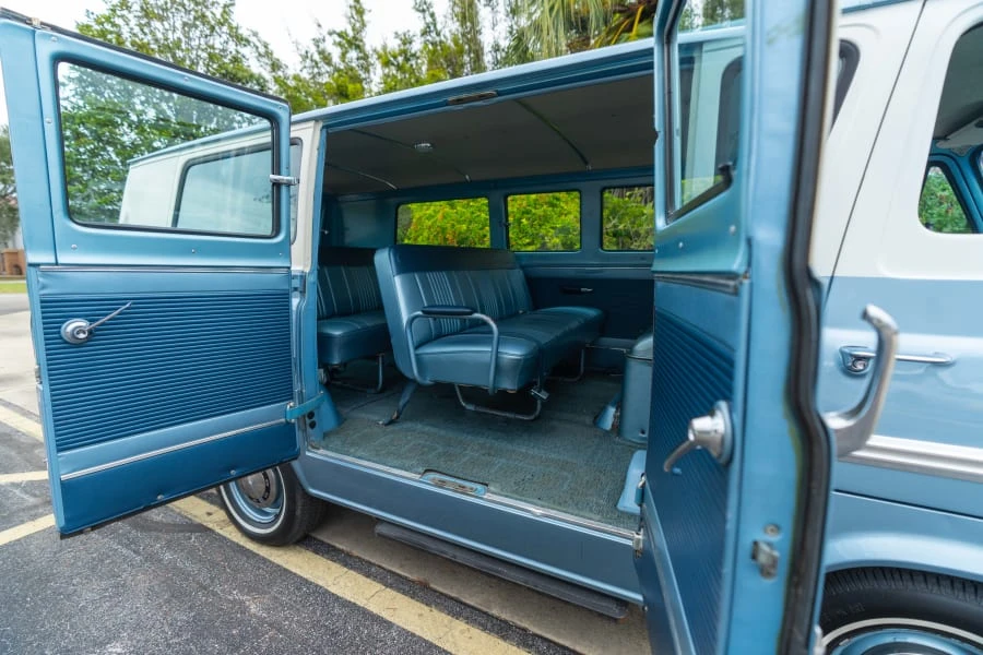 1967 Ford Econoline Van - Image 10 of 19