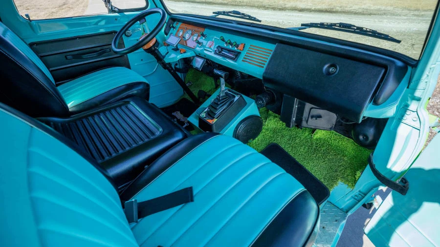1967 Ford Econoline Van - Image 5 of 15