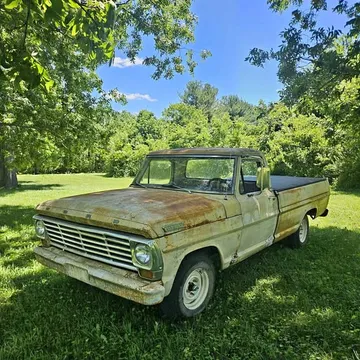 1967 Ford F-100 Custom Cab