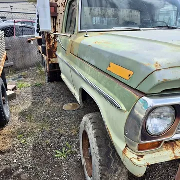 1967 Ford F-250 Long Bed