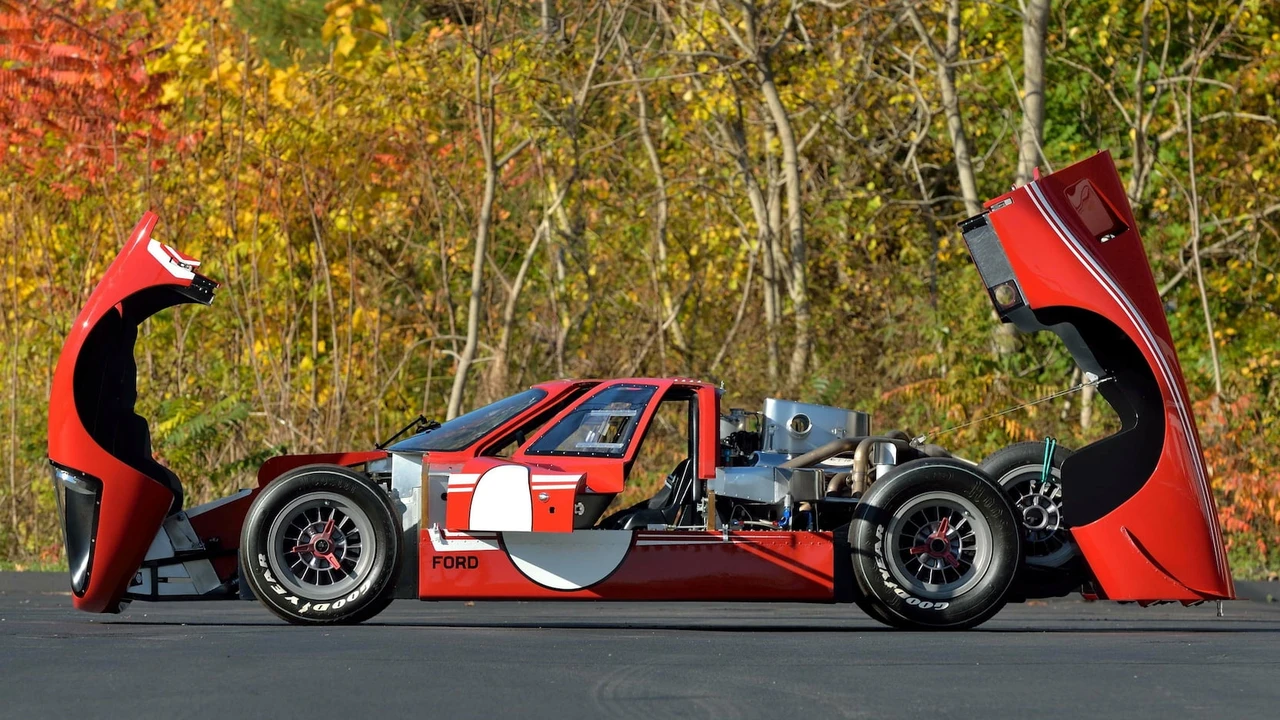 1967 Ford GT40 - Image 8 of 31