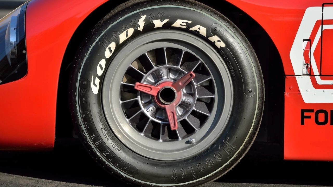1967 Ford GT40 - Image 15 of 31