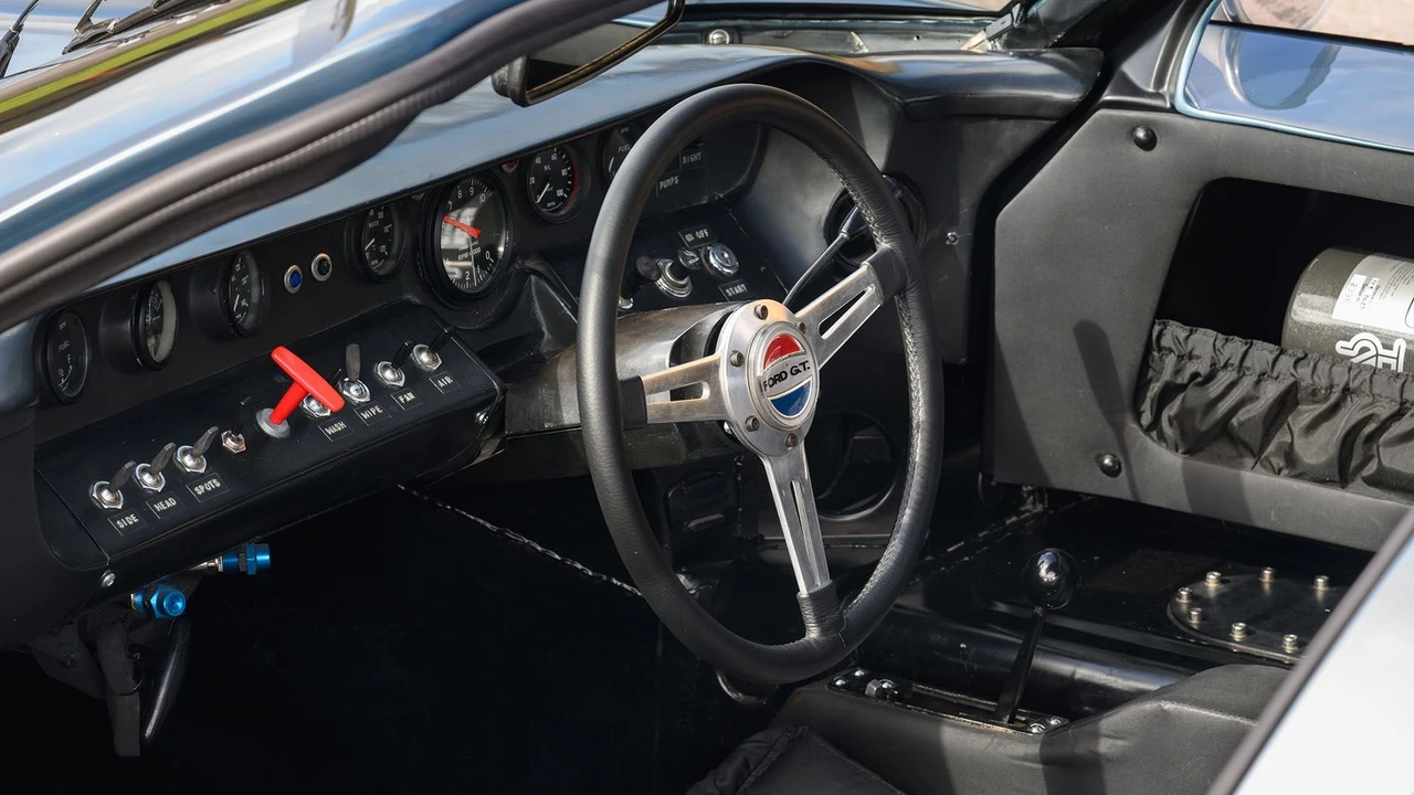 1967 Ford GT40 - Image 2 of 31
