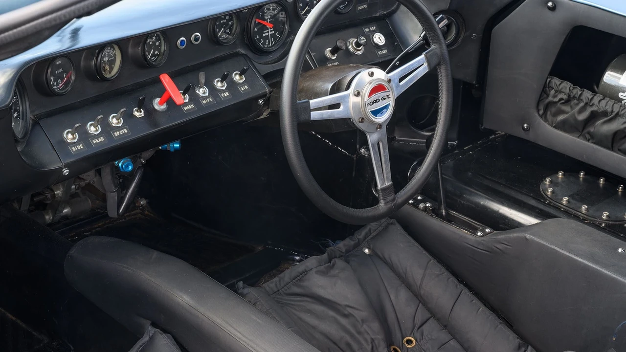 1967 Ford GT40 - Image 3 of 31