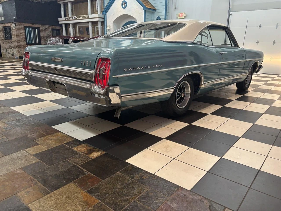 1967 Ford Galaxie 3rd Gen - Image 25 of 31