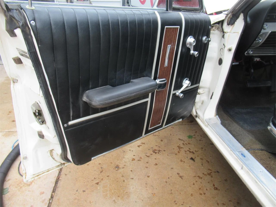 1967 Ford Galaxie 3rd Gen - Image 14 of 31