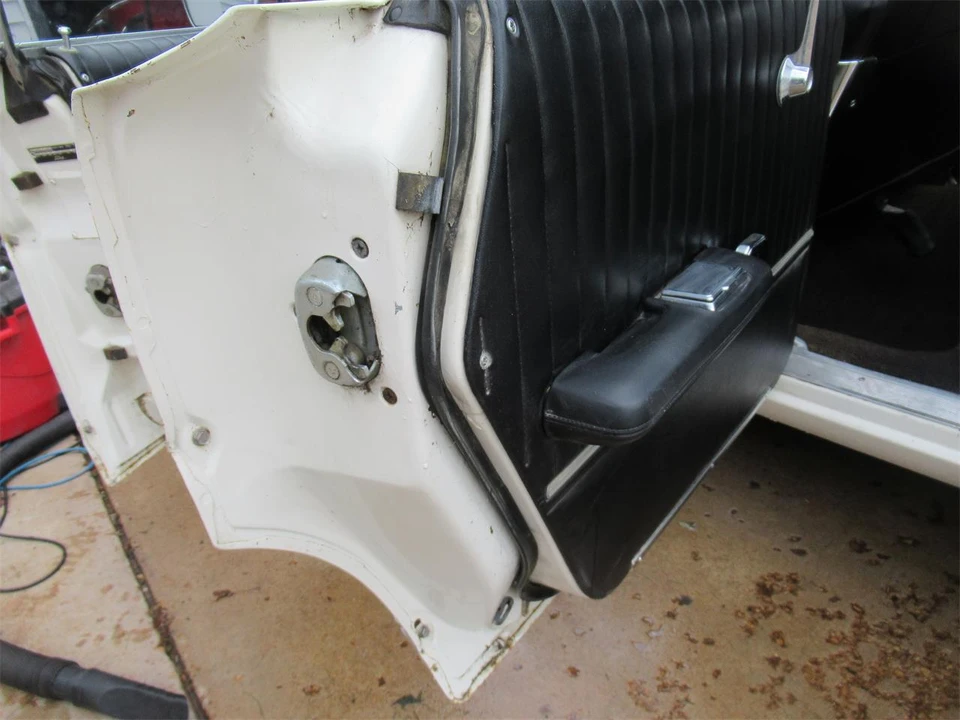 1967 Ford Galaxie 3rd Gen - Image 15 of 31