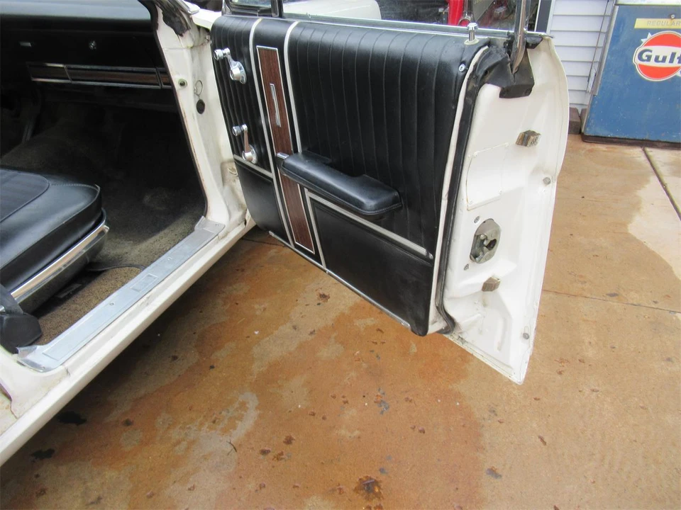 1967 Ford Galaxie 3rd Gen - Image 24 of 31