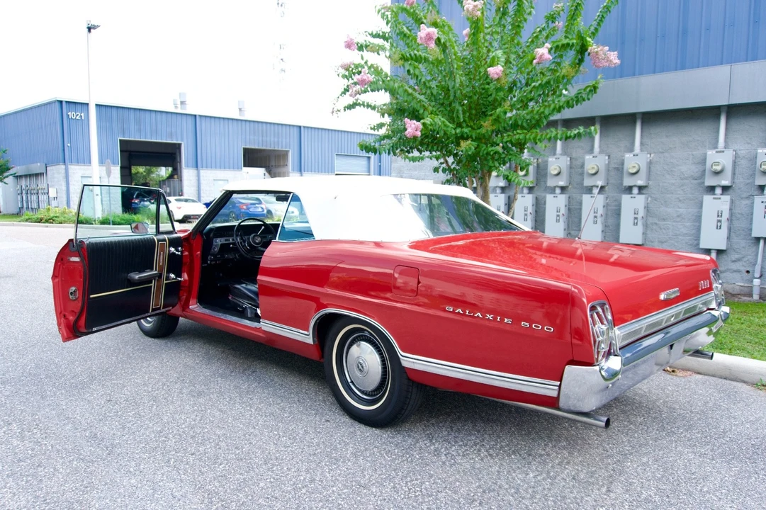 1967 Ford Galaxie 3rd Gen - Image 18 of 31