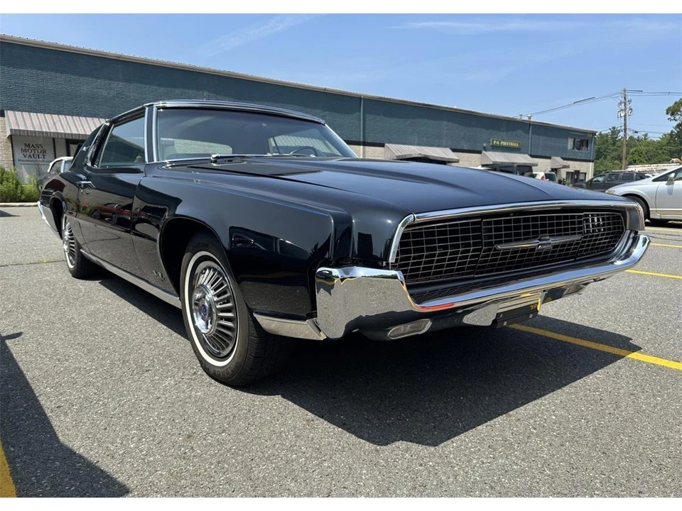 1967 Ford Thunderbird 5th Gen - Image 4 of 31