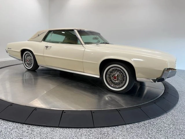1967 Ford Thunderbird - Image 25 of 31