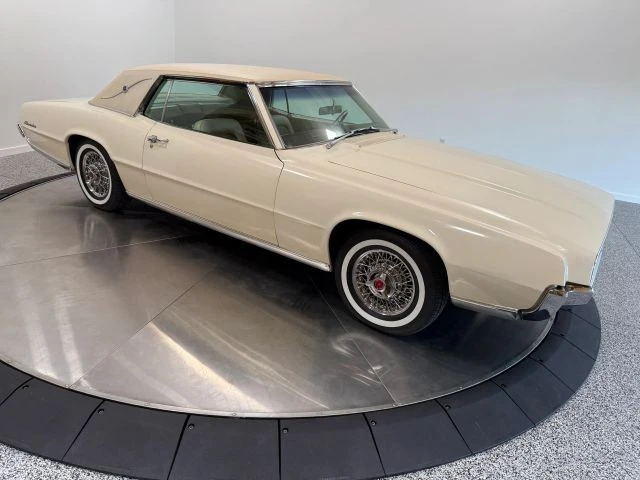 1967 Ford Thunderbird - Image 26 of 31