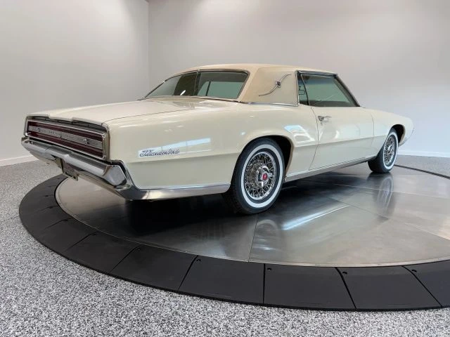 1967 Ford Thunderbird - Image 19 of 31