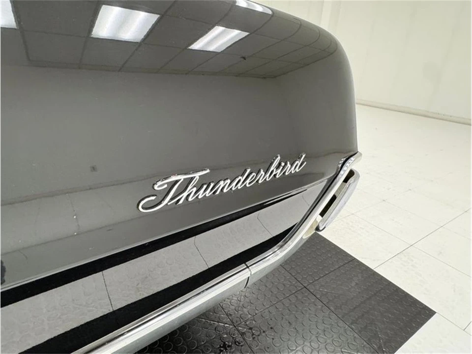 1967 Ford Thunderbird 5th Gen - Image 21 of 31