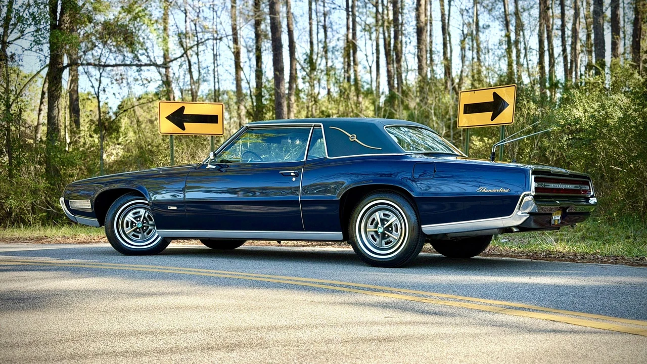 1967 Ford Thunderbird 3rd Gen - Image 11 of 31