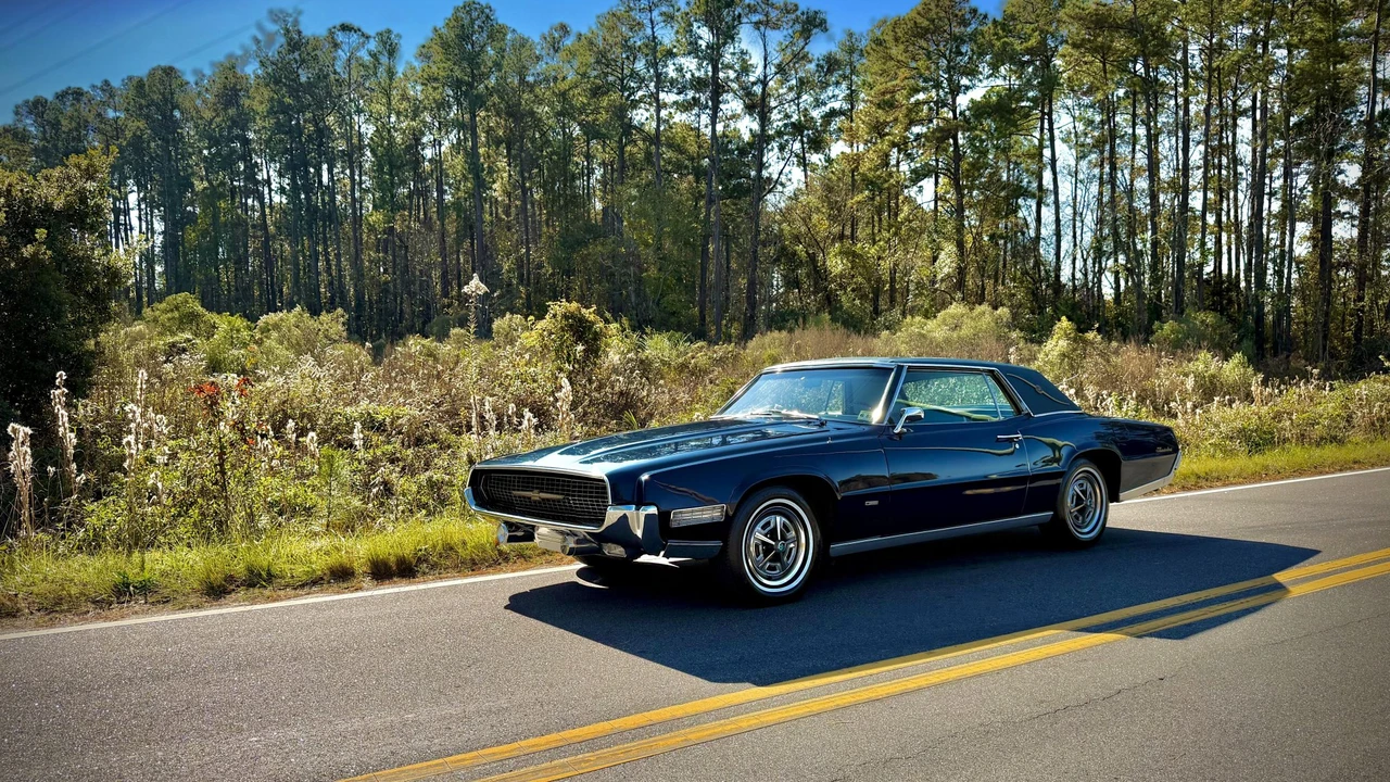 1967 Ford Thunderbird 3rd Gen - Image 30 of 31
