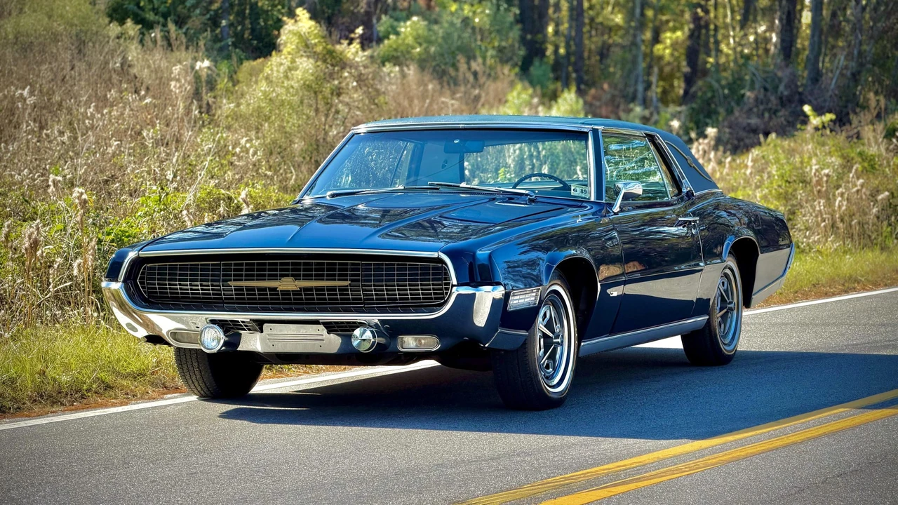 1967 Ford Thunderbird 3rd Gen - Image 25 of 31