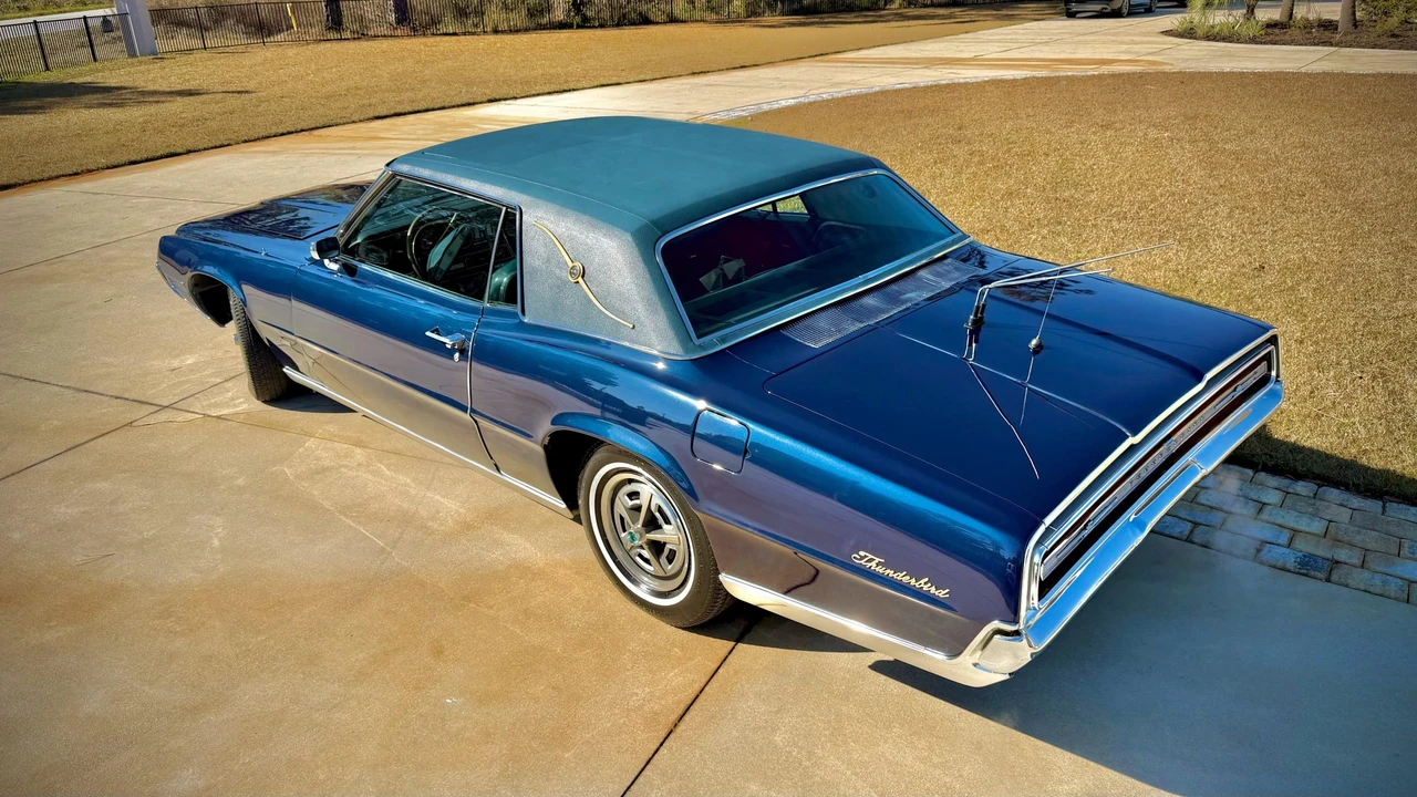 1967 Ford Thunderbird 3rd Gen - Image 12 of 31