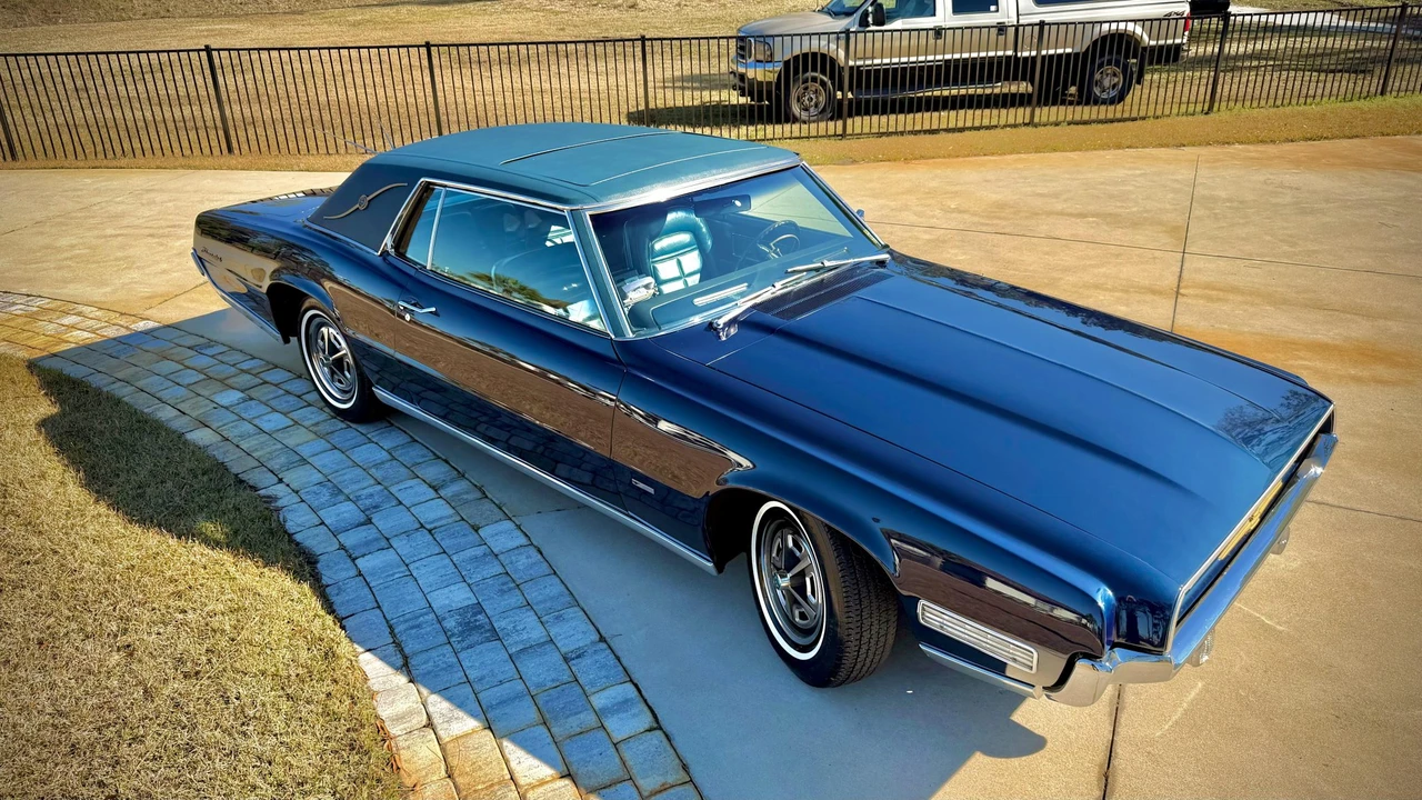 1967 Ford Thunderbird 3rd Gen - Image 20 of 31
