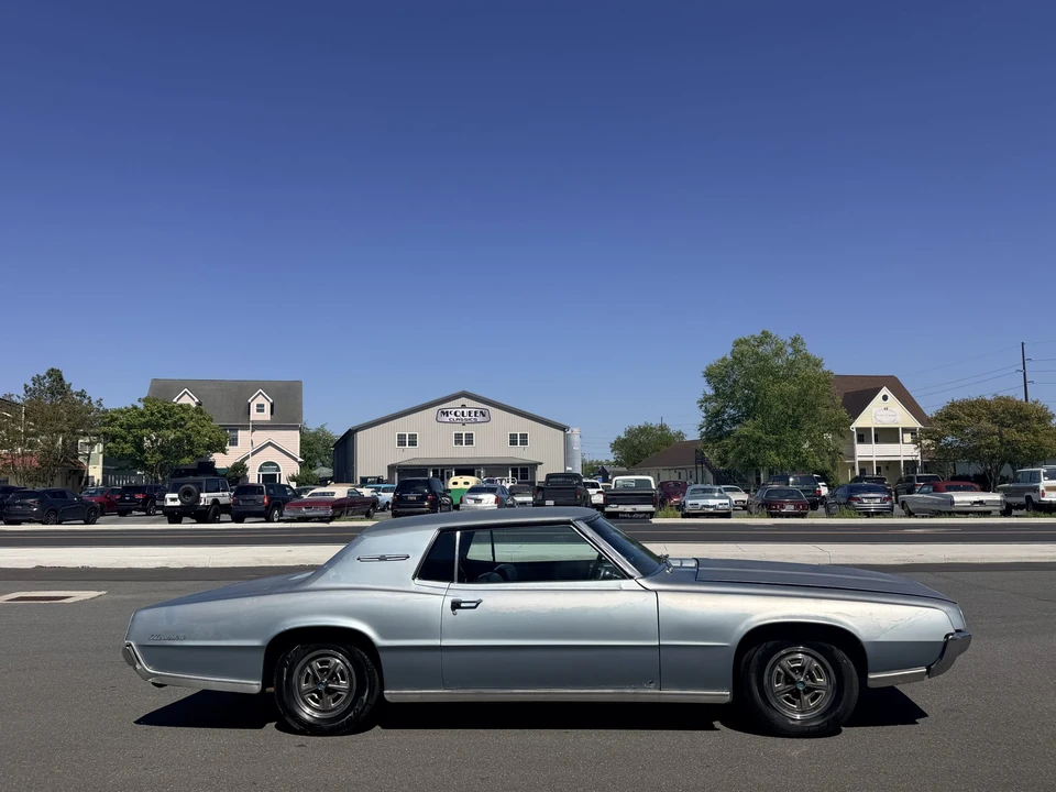 1967 Ford Thunderbird 5th Gen - Image 22 of 31